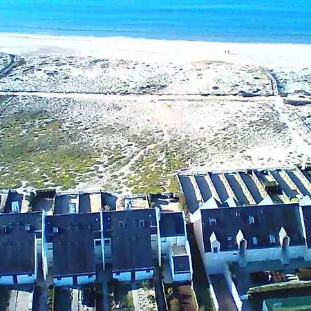 Beachfront House With Direct Access La Turballe